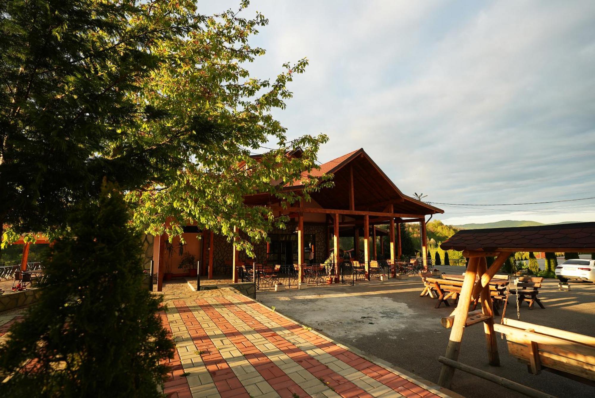 Pastravaria Crasna Bogiri Izvoarele  Exterior photo